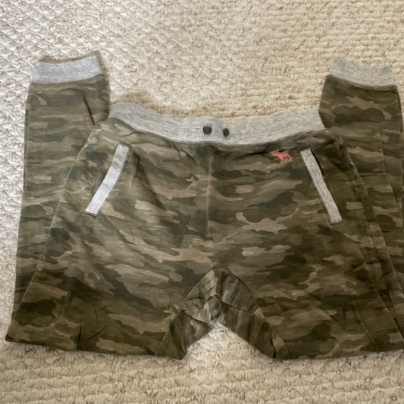Abercrombie kids - girls lot - Pink Camo - Picture 10 of 15